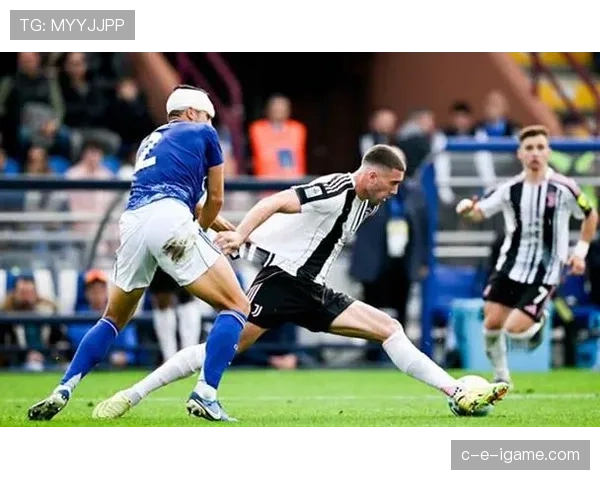 奥布拉克领衔斯洛文尼亚队备战世预赛，状态回暖引关注