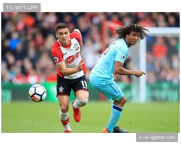 拜仁慕尼黑战术调整成效显著,球队表现稳健竞争力持续攀升 拜仁慕尼黑战术调整成效显著,球队表现稳健竞争力持续攀升